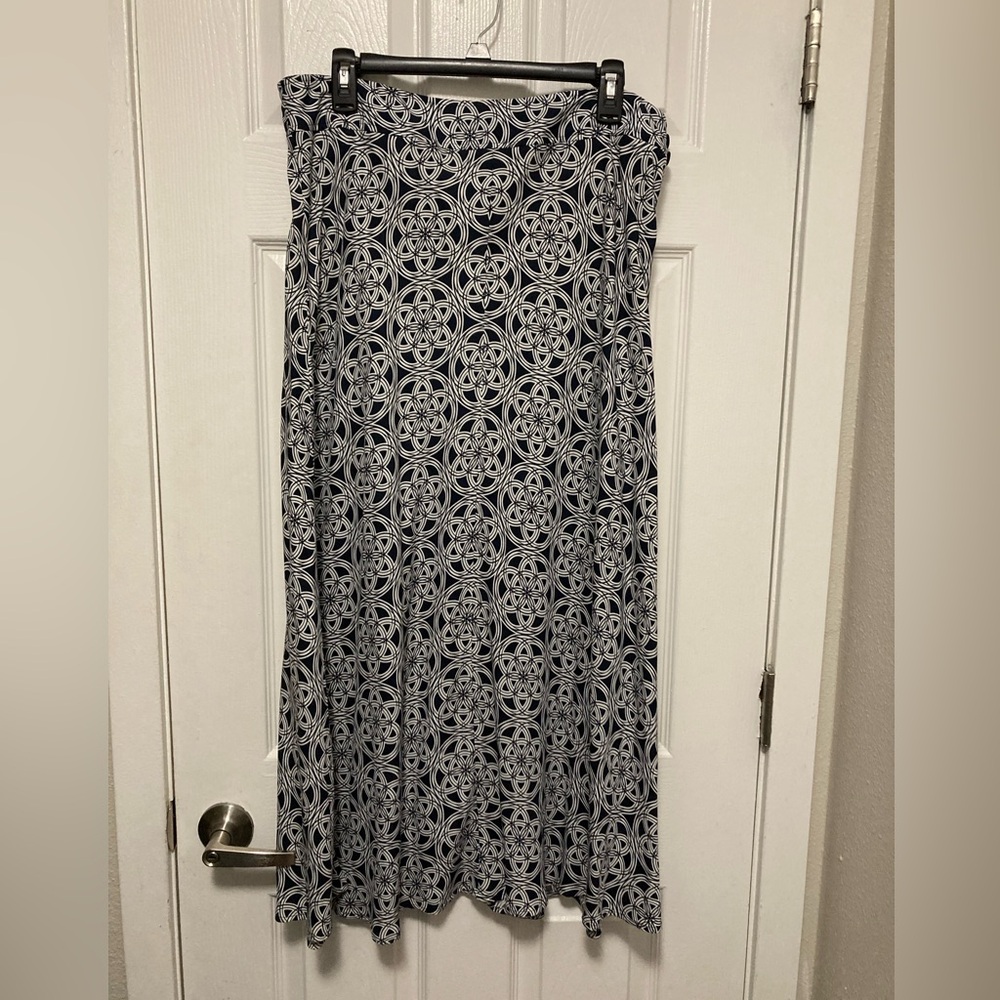 *Christopher & Banks New Black and White Geometric Pattern Sz 14 Maxi Skirt #V